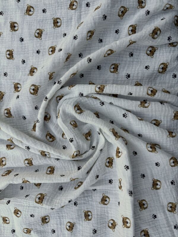41 Nursing Blanket - Sleepy Tiger
